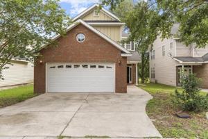 featured image of 2636 Fenwood Ct