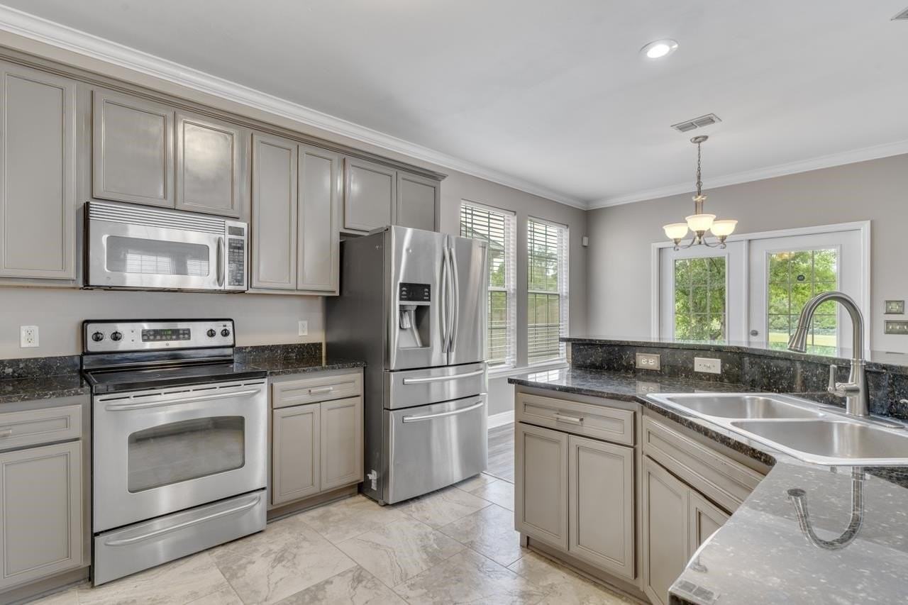 2636 Fenwood Ct - Photo 7 of 30