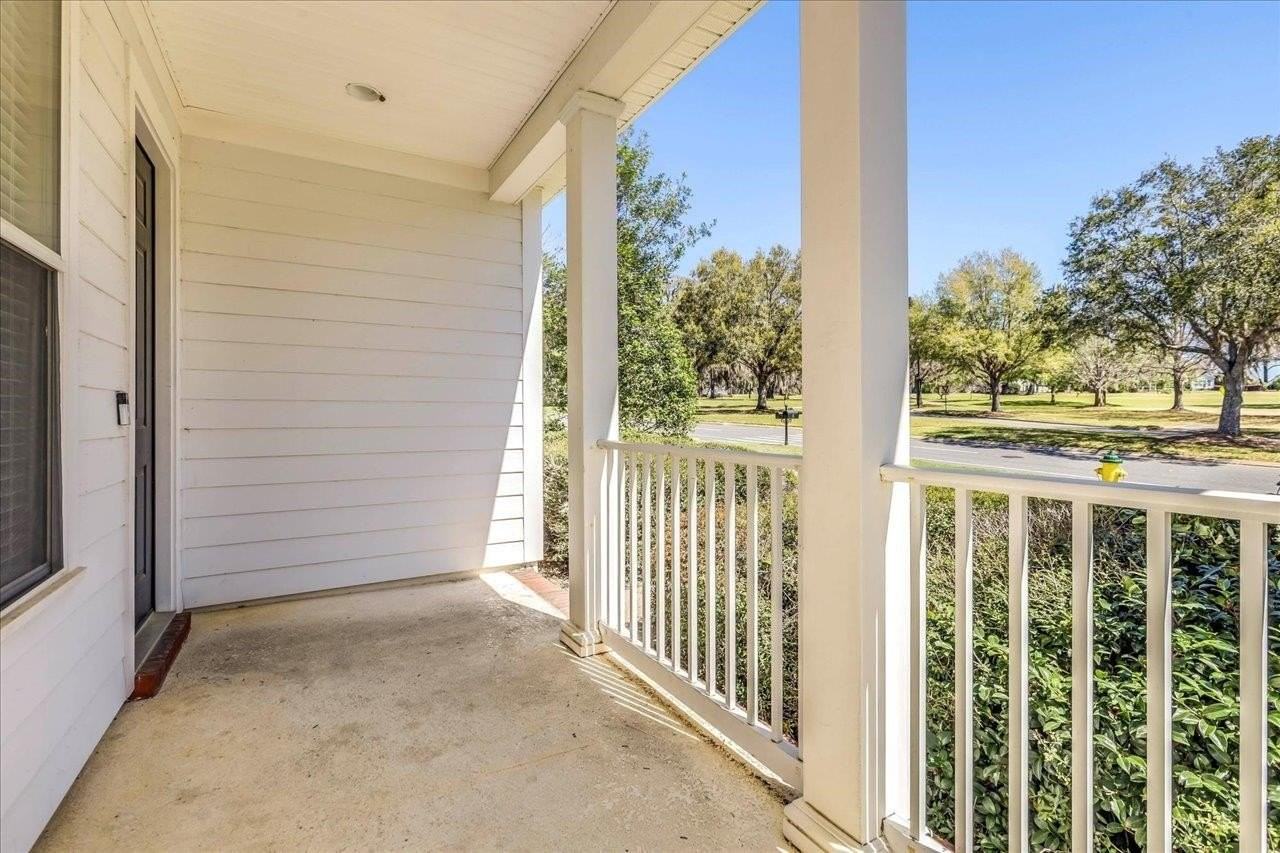 3570 Four Oaks Blvd - Photo 5 of 41