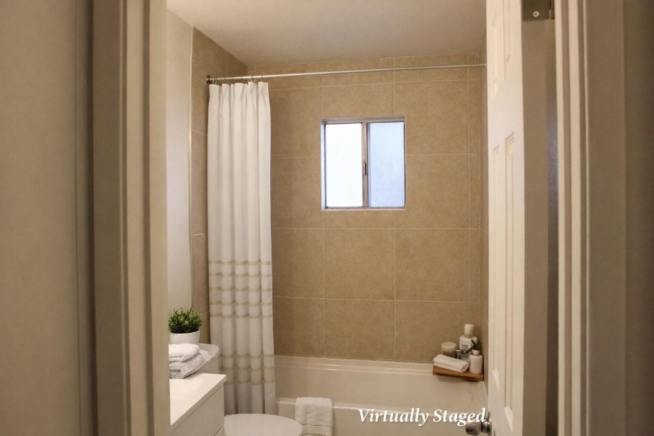 137 N B St - Photo 6 of 6