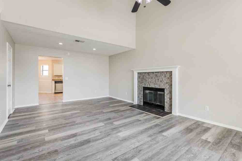 2209 Sw 135th Pl - Photo 6 of 17