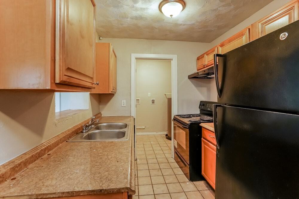 2914 Lafayette St - Photo 6 of 19