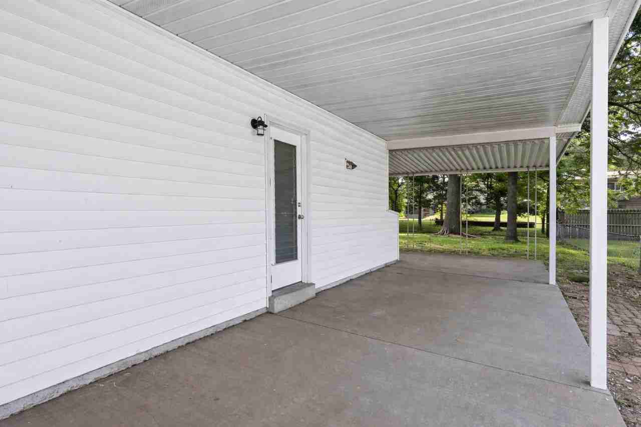 906 Chula Dr #1 - Photo 3 of 20