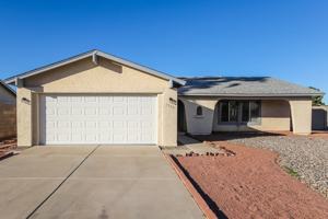 featured image of 7102 W Palo Verde Ave