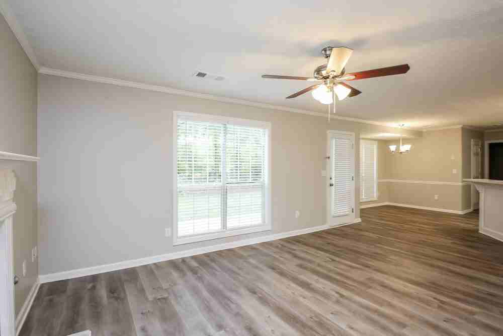 1370 Ox Bridge Way - Photo 5 of 17