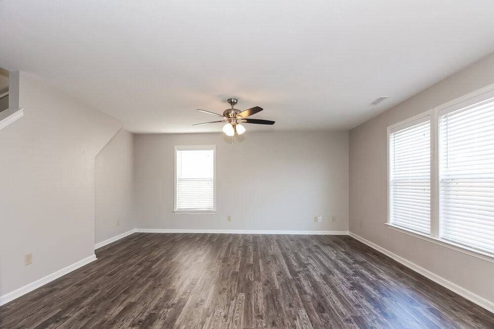 943 Littleton Dr - Photo 5 of 18