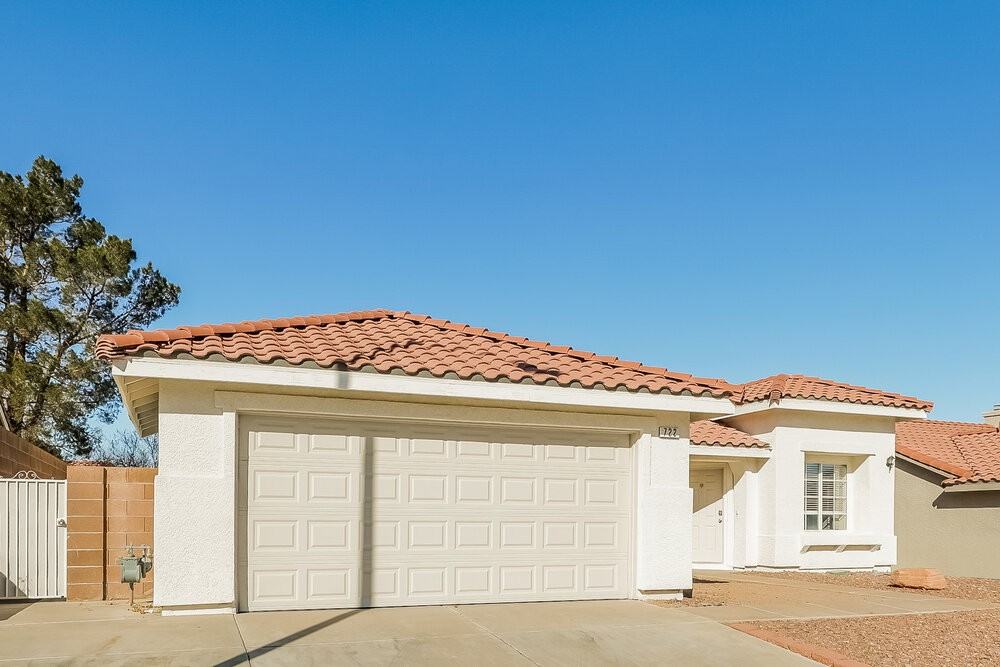 722 Cozy Canyon Dr - Photo 3 of 16