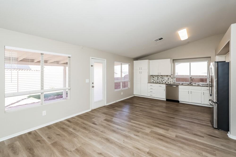 722 Cozy Canyon Dr - Photo 6 of 16