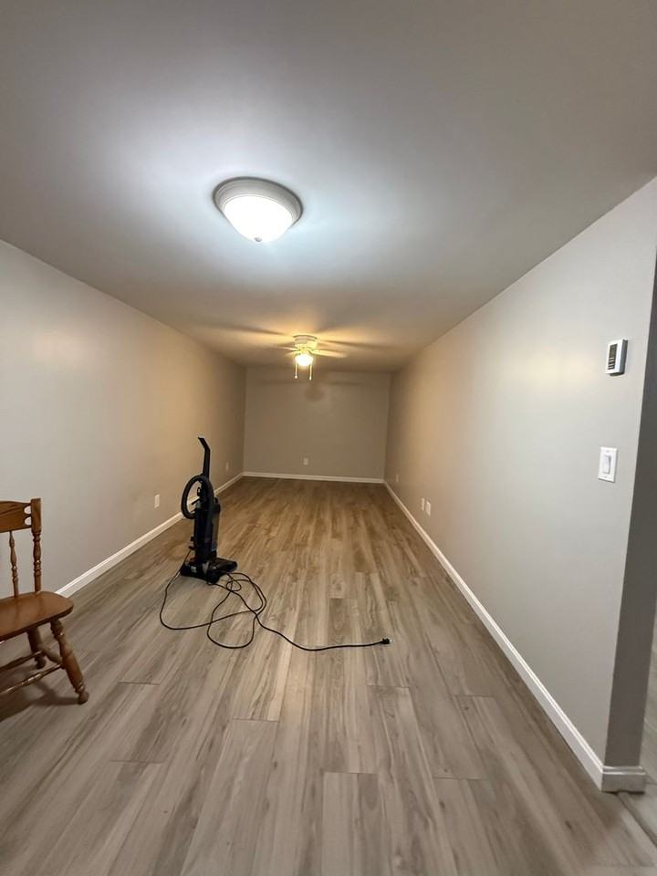 Oakhurst - Photo 5 of 9