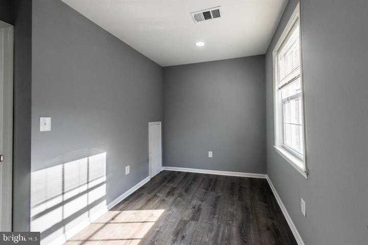 2055 38th St Se Apt 102 #102 - Photo 3 of 7