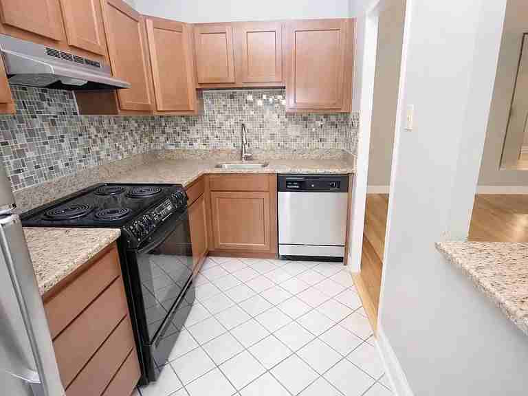 6005 FIFTH AVENUEAPT A-10 #A10 - Photo 3 of 10