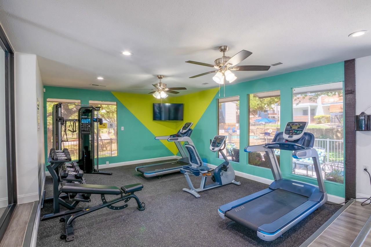 Biltmore - Photo 5 of 5