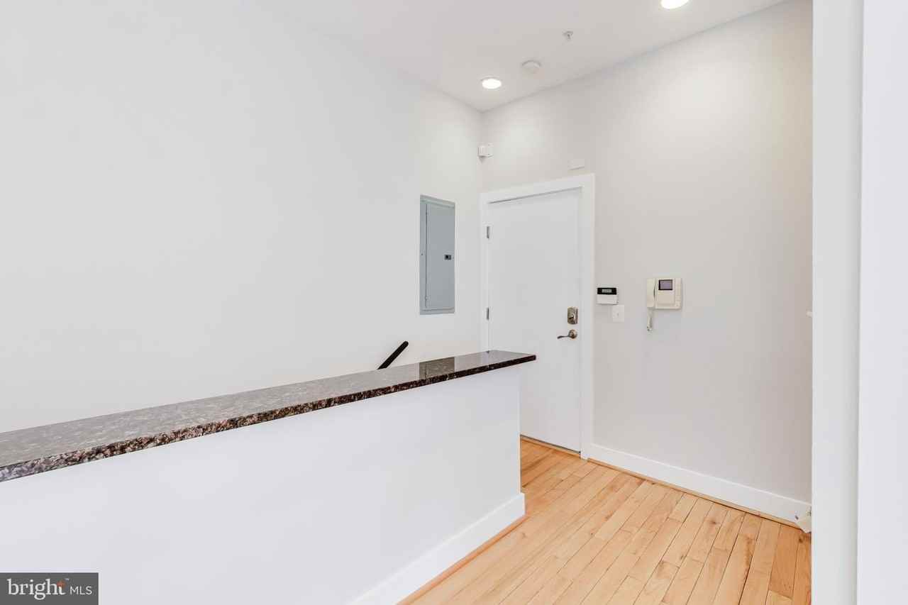 500 M St Nw Apt 3 #3 - Photo 3 of 24