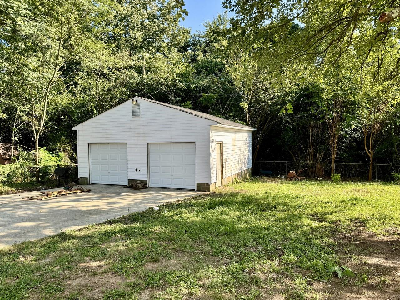 2401 Phoenix Dr #1 - Photo 2 of 20