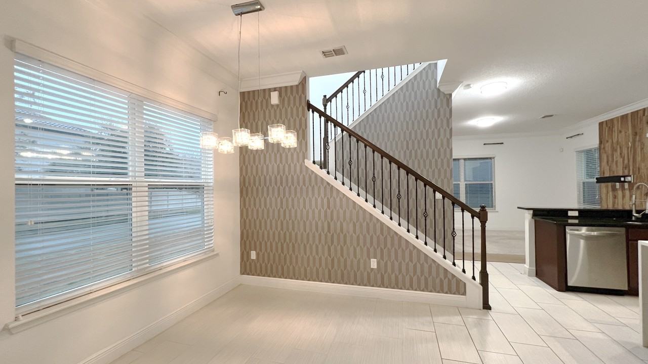 8311 Lookout Pointe Dr #1 - Photo 6 of 21