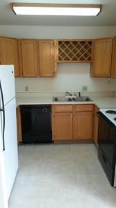 1662 Jefferson St #D - Photo 3 of 7