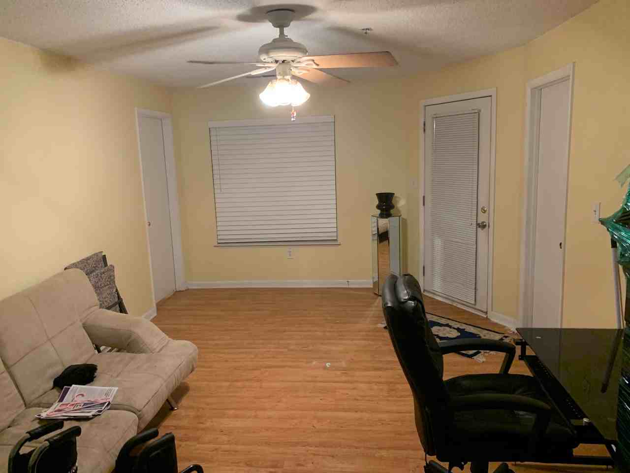 1410 Collegiate Circle - CApt 201 #C - Photo 5 of 12