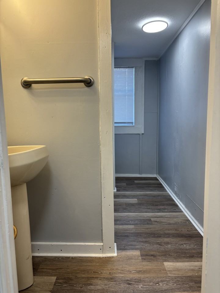 1016 Atlanta St #1 - Photo 5 of 8