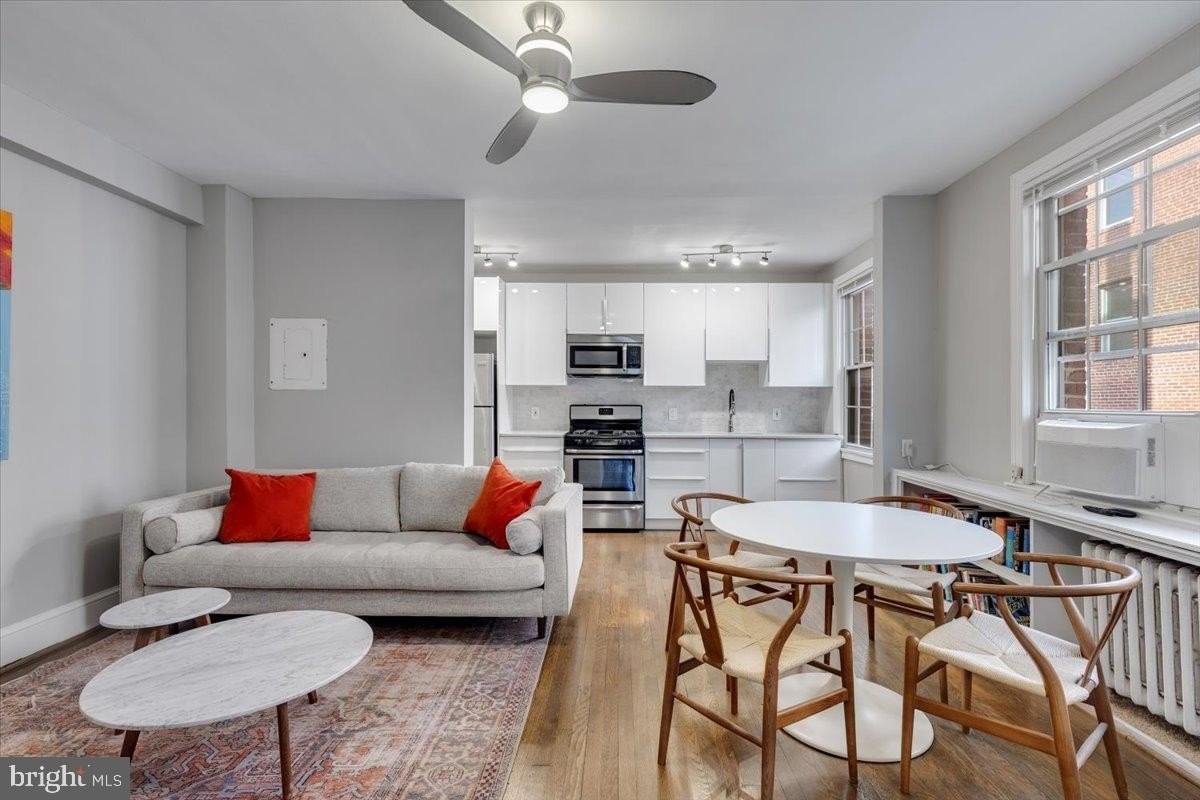 1301 Longfellow St Nw Apt 207 #207