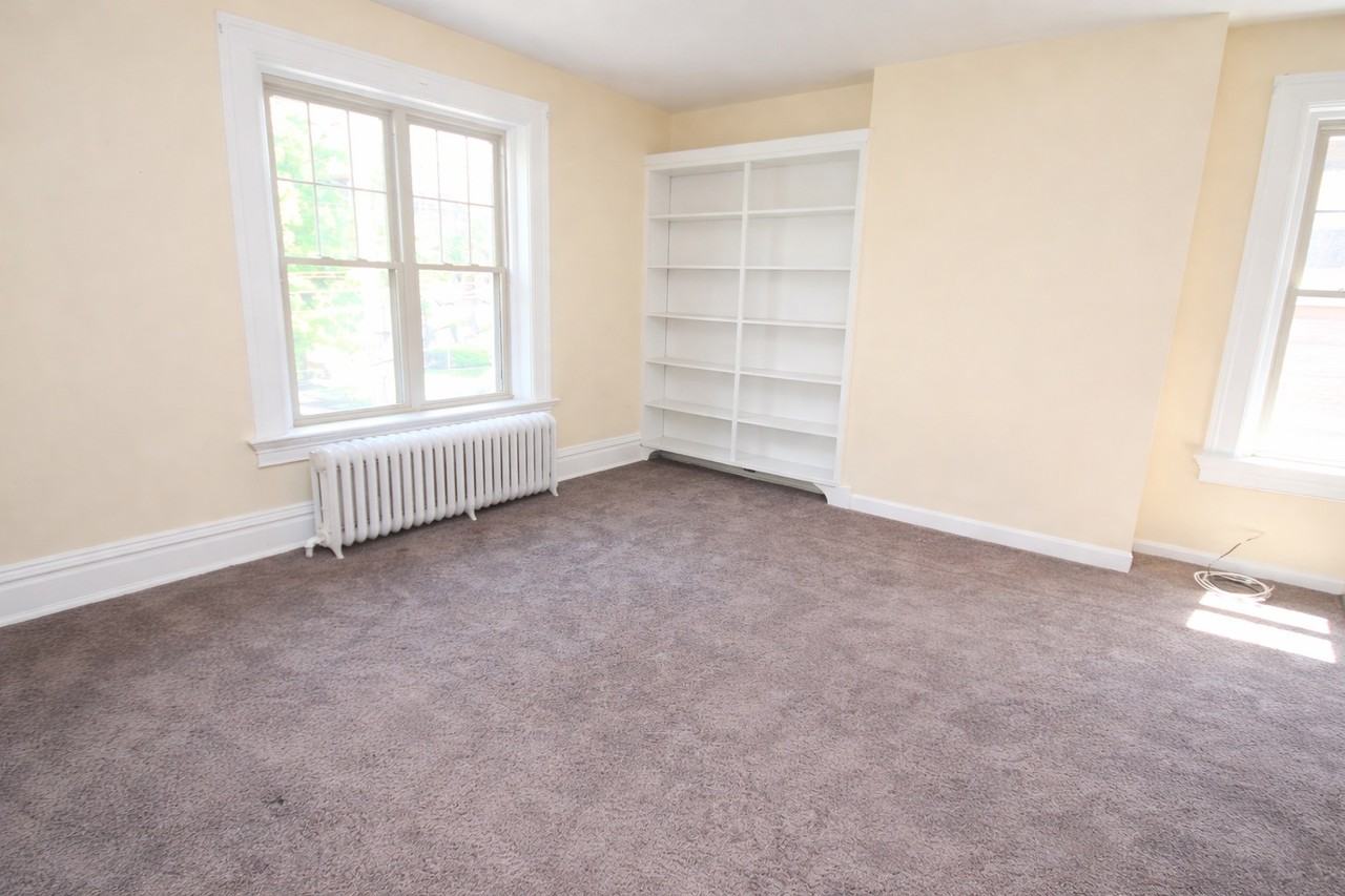 221 NORTH DITHRIDGE STREETAPT 2 #2 - Photo 2 of 9