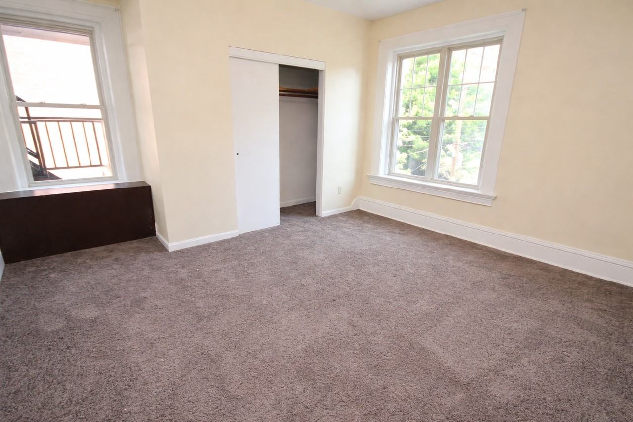 221 NORTH DITHRIDGE STREETAPT 2 #2 - Photo 3 of 9