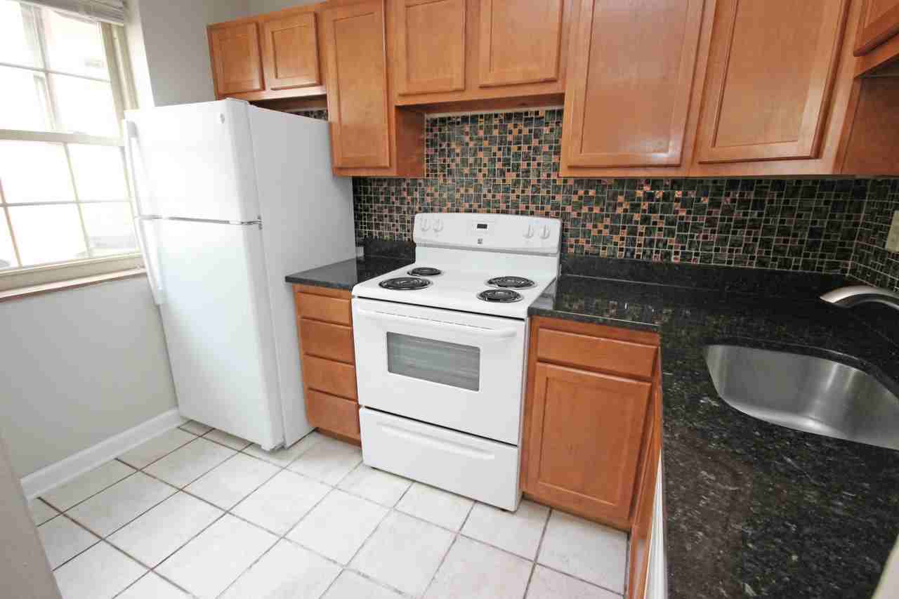 5939 FIFTH AVENUEAPT 17 #17 - Photo 4 of 9