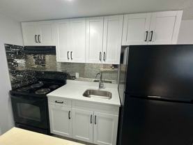 Spacious 1 Bedroom / 1 Bathroom apartment with a comfortable and functional layout. - Photo 1 of 1