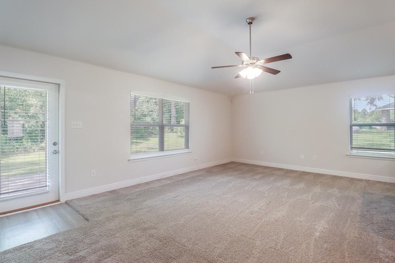 14097 Plantation Oaks Dr #1 - Photo 7 of 16