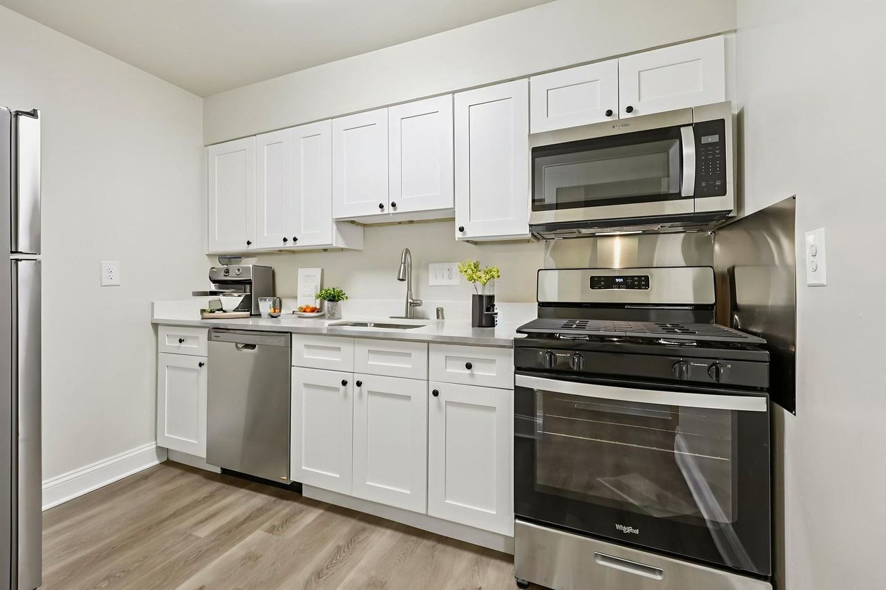 14002 Cove Ln., - Photo 2 of 50