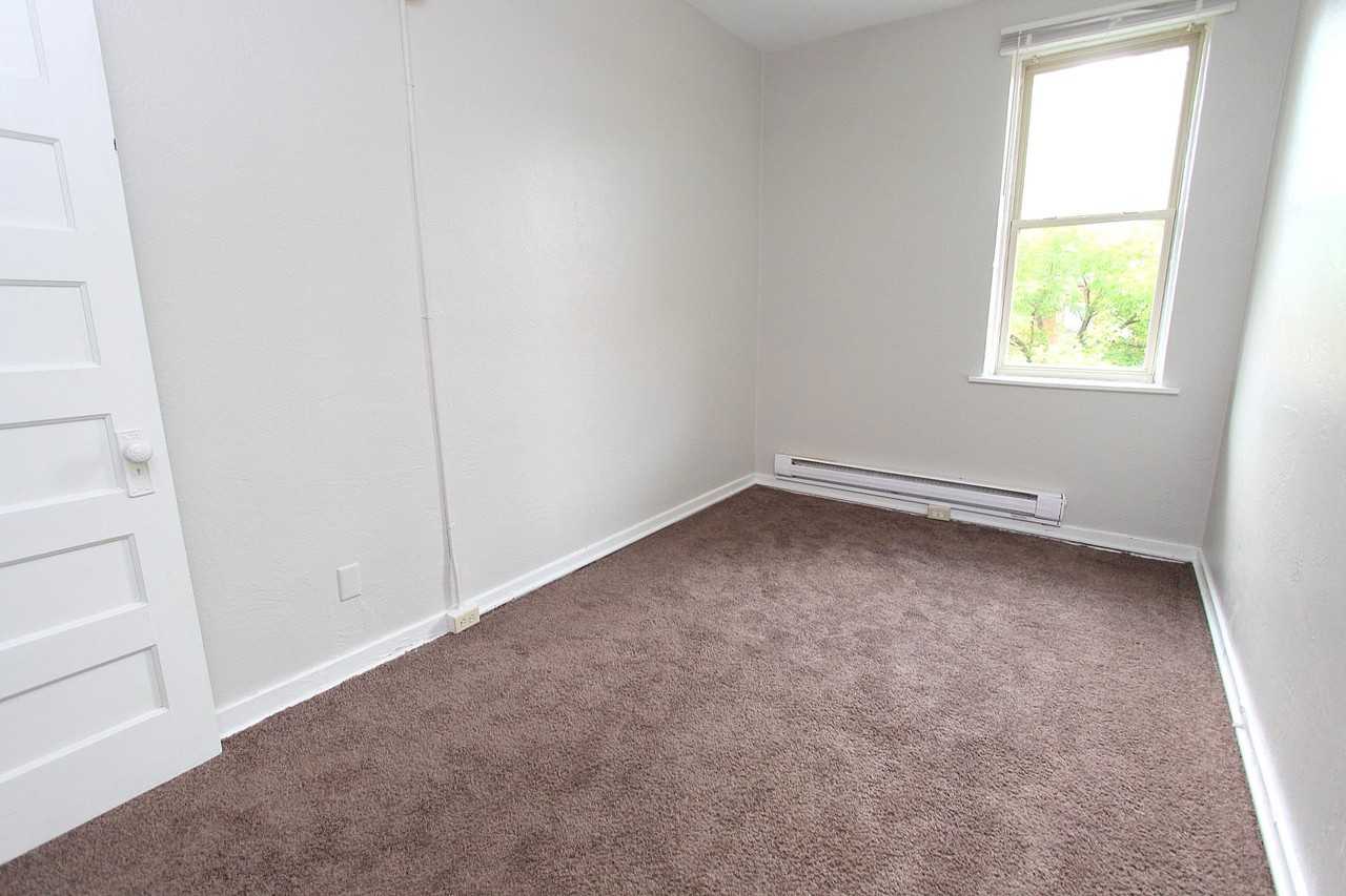 322 MELWOOD AVENUEAPT 4 #322-04 - Photo 4 of 8