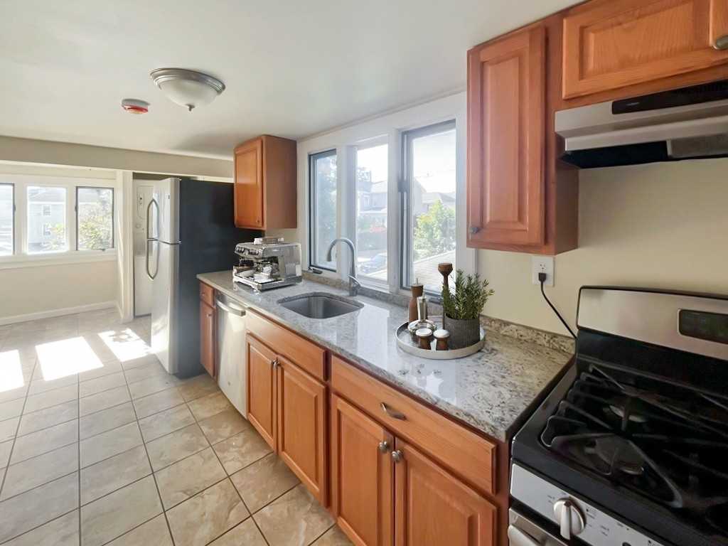 223 Main Street223 Main Street - 2 #2 - Photo 7 of 20