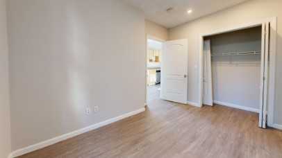 205 Chelsea Street205 Chelsea Street - 2 #2 - Photo 7 of 13