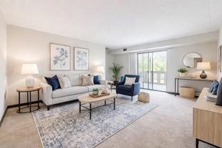 3910 3910 OLD WILLIAM PENN HIGHWAYAPT 135 #135 - Photo 1 of 1