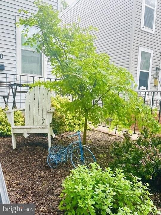 1520 Constitution Ave Ne - Photo 5 of 26