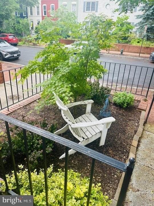 1520 Constitution Ave Ne - Photo 6 of 26