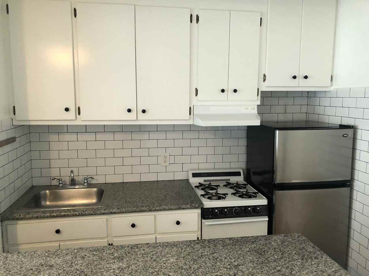 1019 S Westmoreland Ave #109