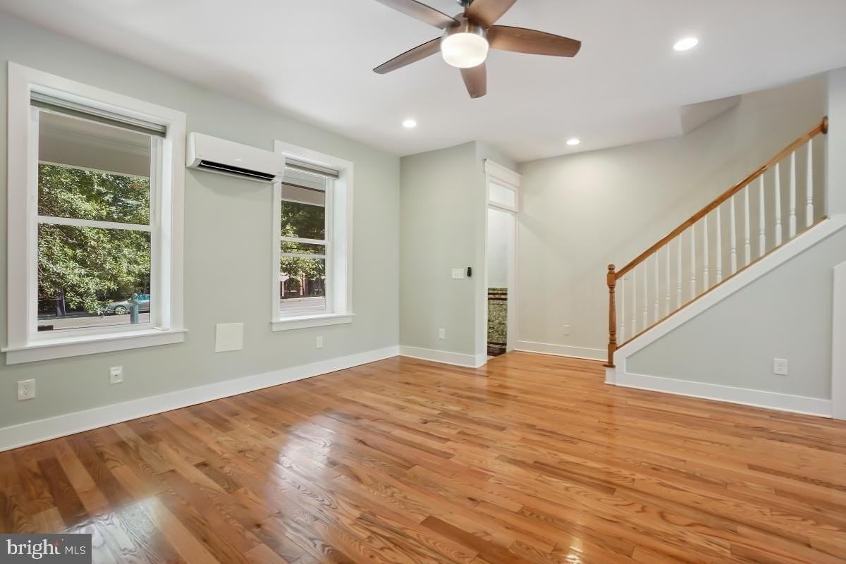 37 Michigan Ave Ne - Photo 6 of 31