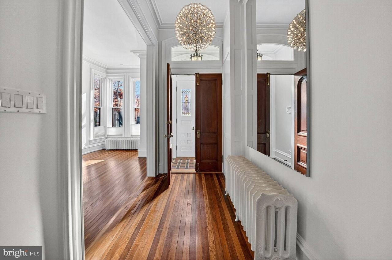 917 O St Nw - Photo 2 of 29