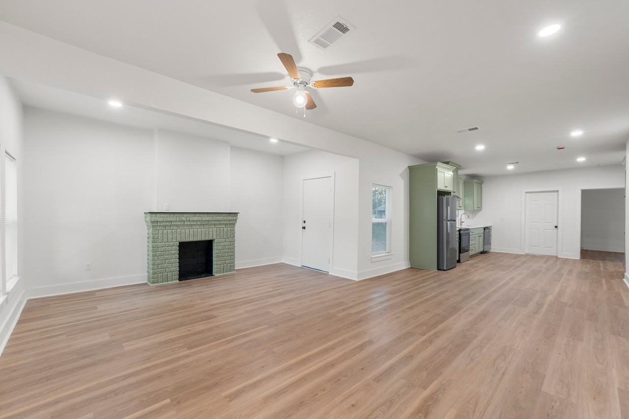 2406 Gorman Ave #1 - Photo 6 of 26