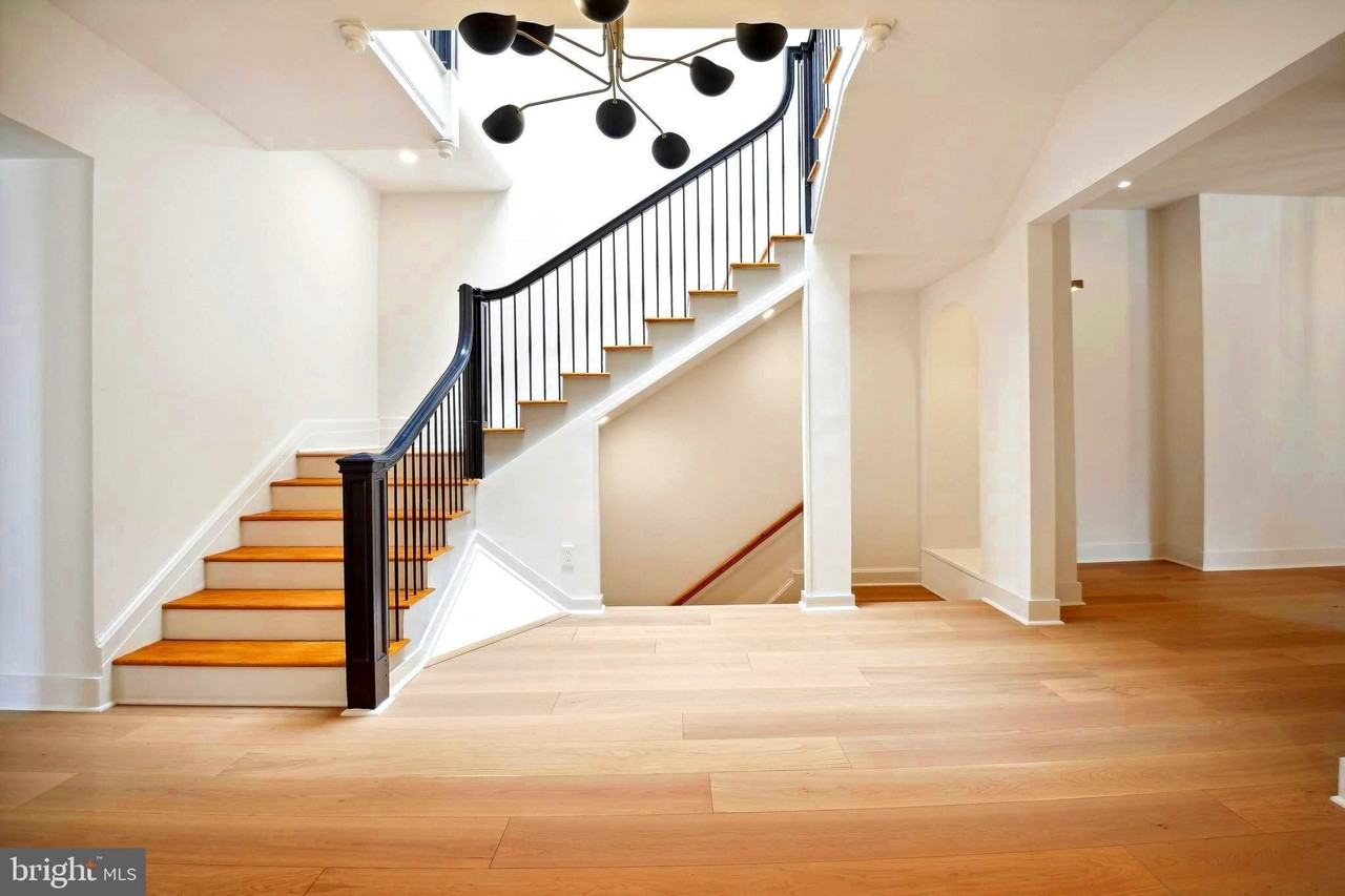 1329 Connecticut Ave Nw #300 - Photo 4 of 50