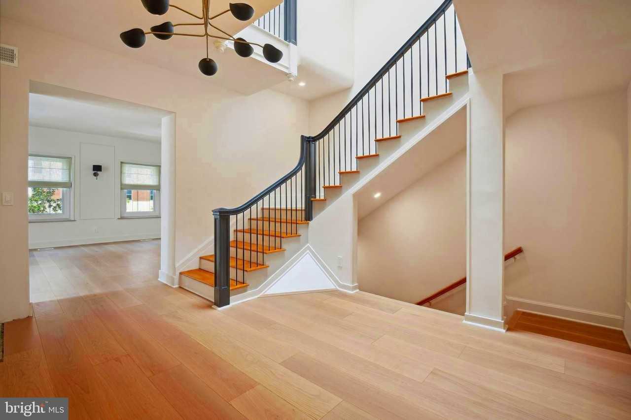 1329 Connecticut Ave Nw #300 - Photo 5 of 50