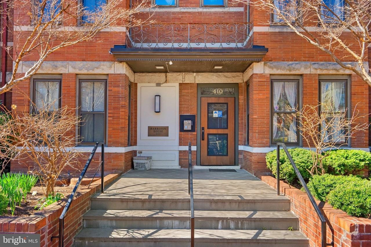 410 11th St Ne Apt 6 #6 - Photo 4 of 28