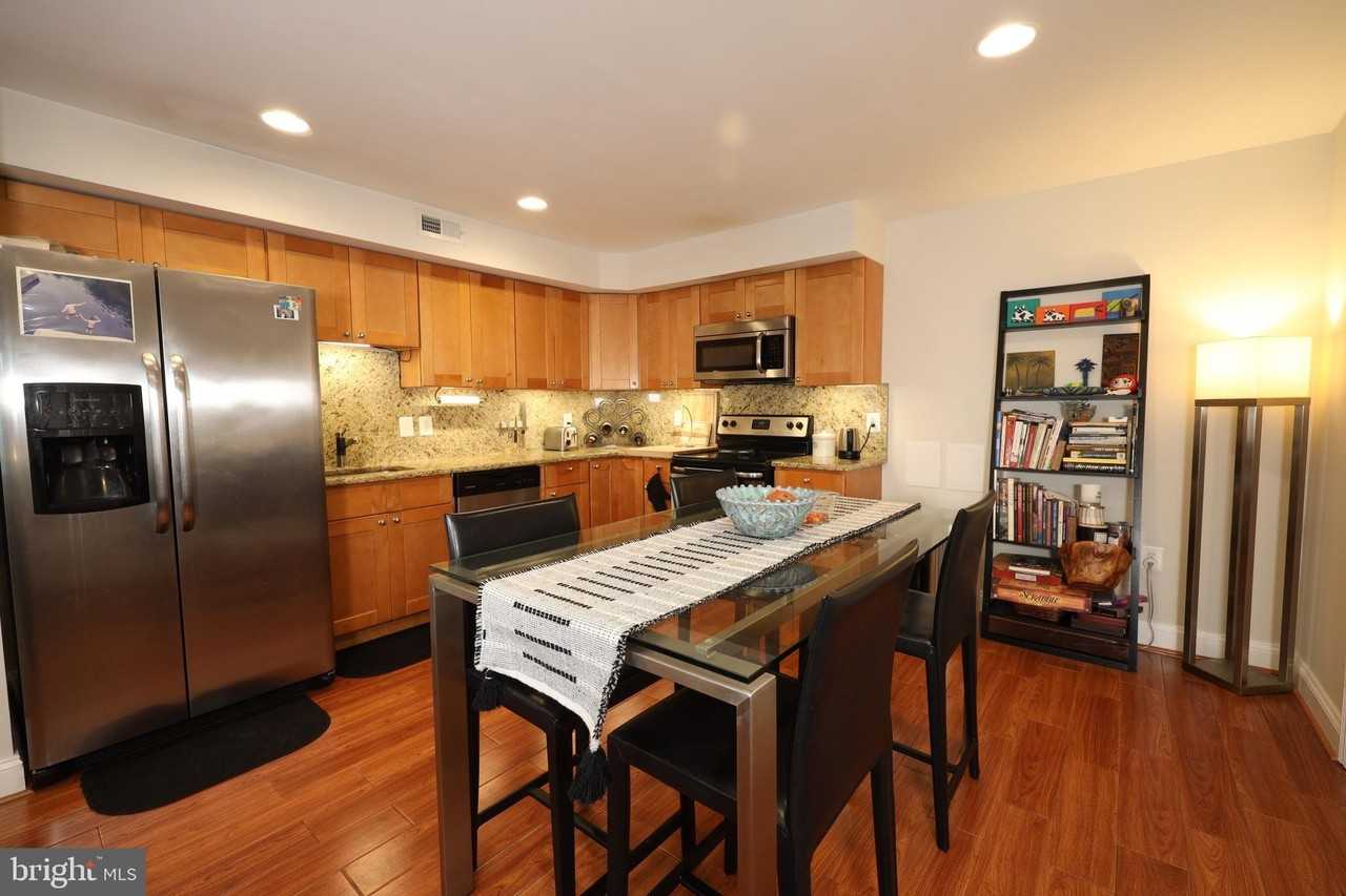 2237 14th St Ne - Photo 3 of 13