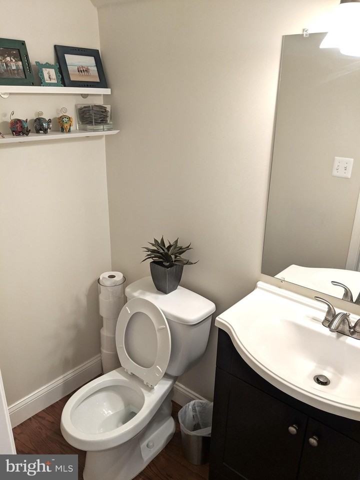 2237 14th St Ne - Photo 4 of 13