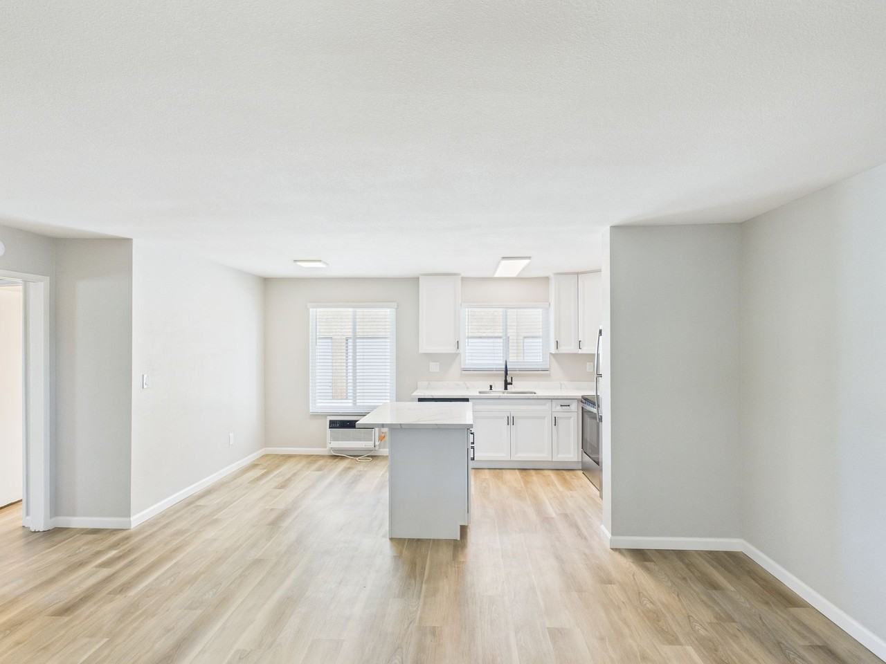 NNP - 3752 Nile Street - Photo 3 of 49