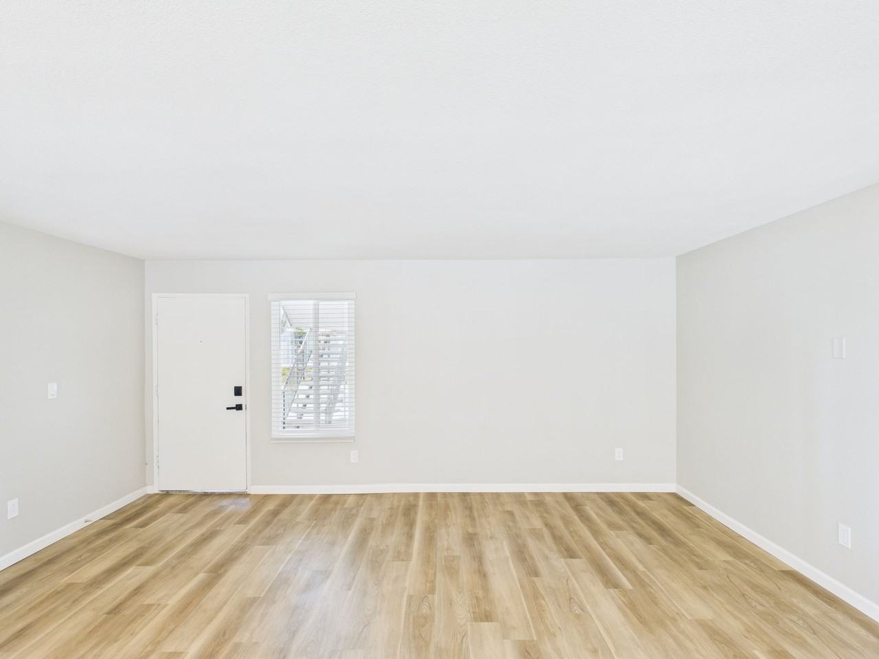 NNP - 3752 Nile Street - Photo 6 of 49