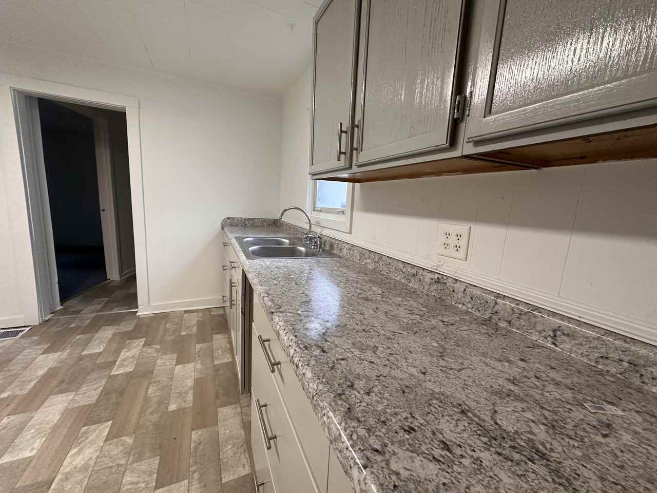 1019 Washington Ave #1 - Photo 5 of 13