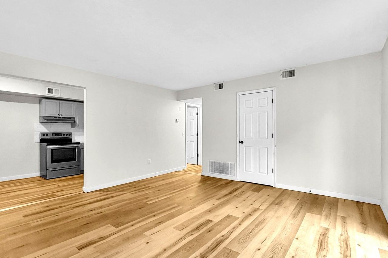 Heatherton 30 - Photo 3 of 12