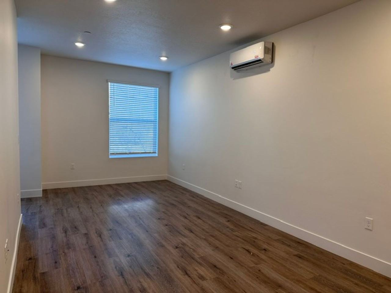 Park Place Townhomes - Photo 2 of 20