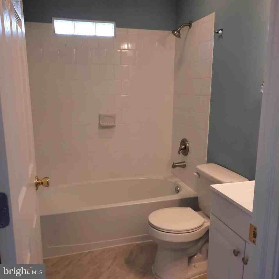 63 Holden Dr - Photo 5 of 19